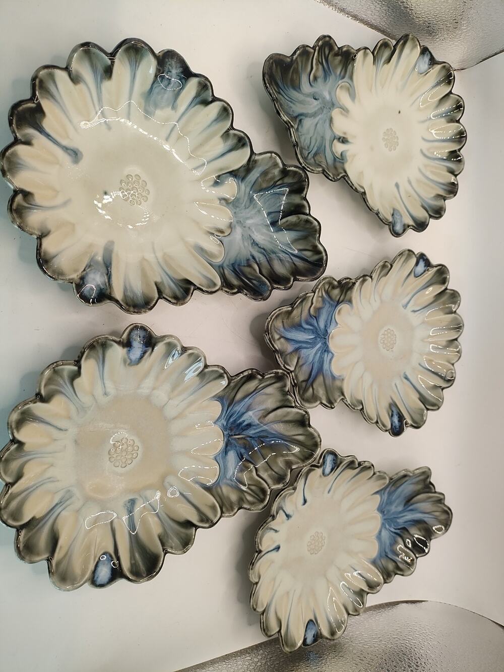 Japanese Ceramic Sushi Dishes Blue and Black Ruffled Edges Set Of 5 Dinner Plate